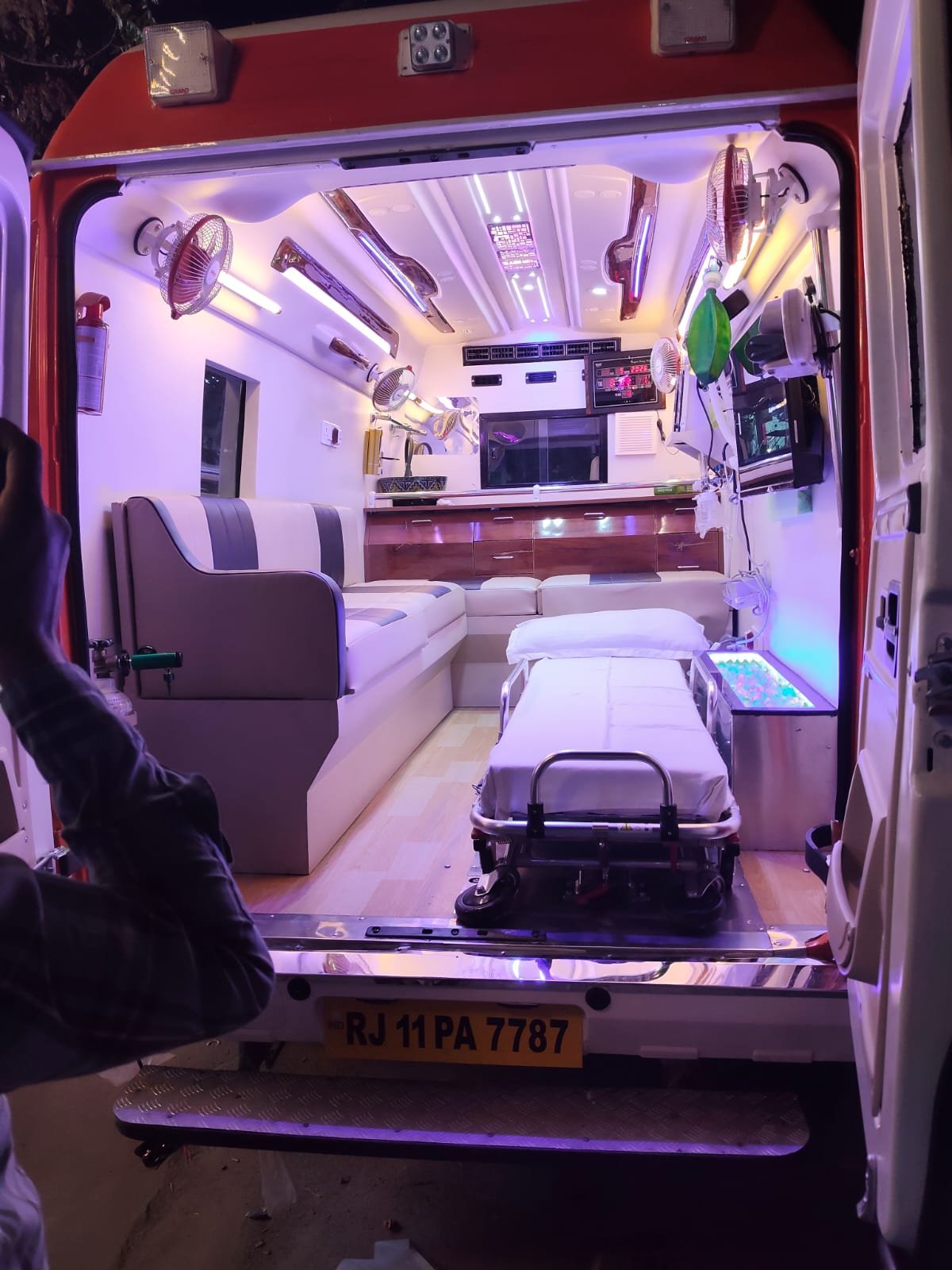 Luxury Ambulance Seating Lounge with Washbasin and Medical Storage Cabinet
